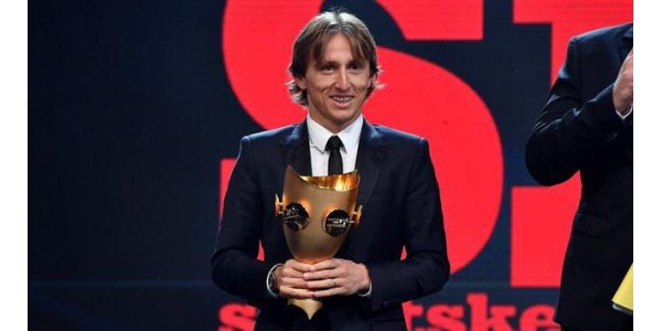 Modrić håper å fortsette å spille for Real Madrid